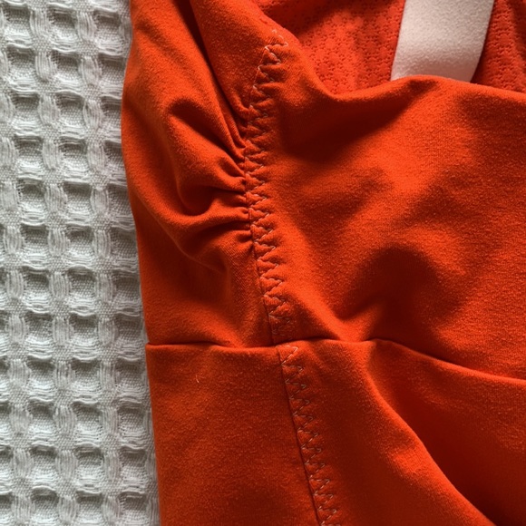 Women’s Patagonia Workout Shirt - NWOT - Picture 8 of 16